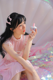 新金瓶龚玥菲电影3d